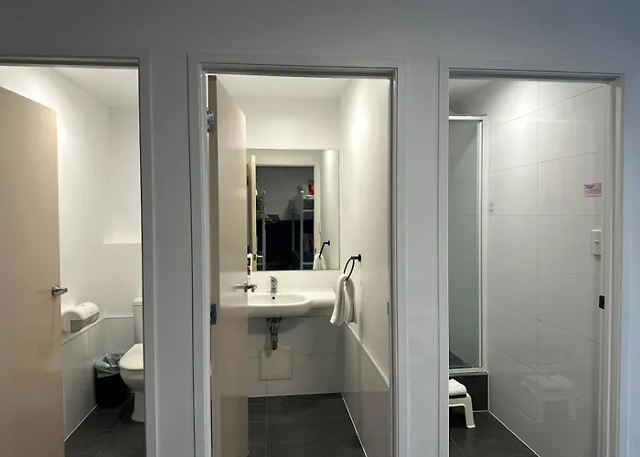 Urban Lounge Sleepery Dorm Hostal Rotorua